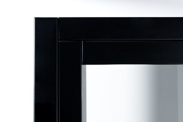 Detail bezfalcových dveří